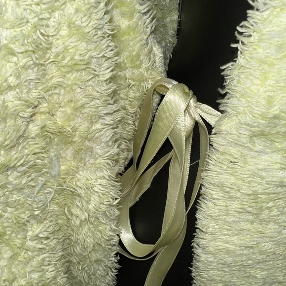 La Lingerie Robe - Picture 5 of 9